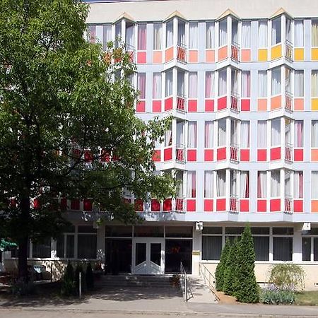In Hotel Hajdúszoboszló Eksteriør bilde